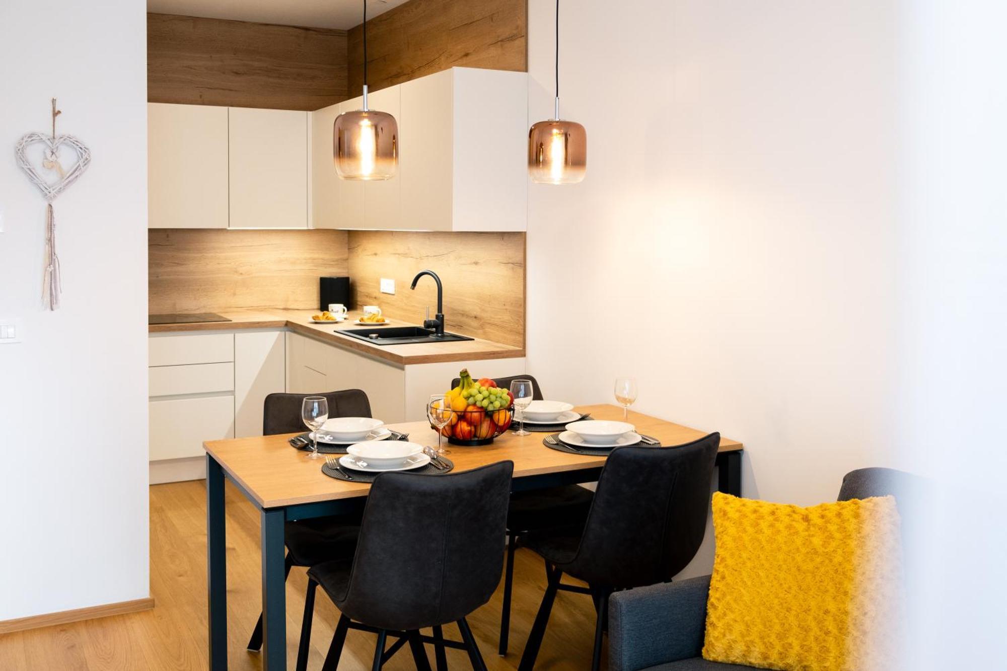 Masarykova Residence - Modern 1-Bedroom In City Center & Free Parking Lublana Zewnętrze zdjęcie